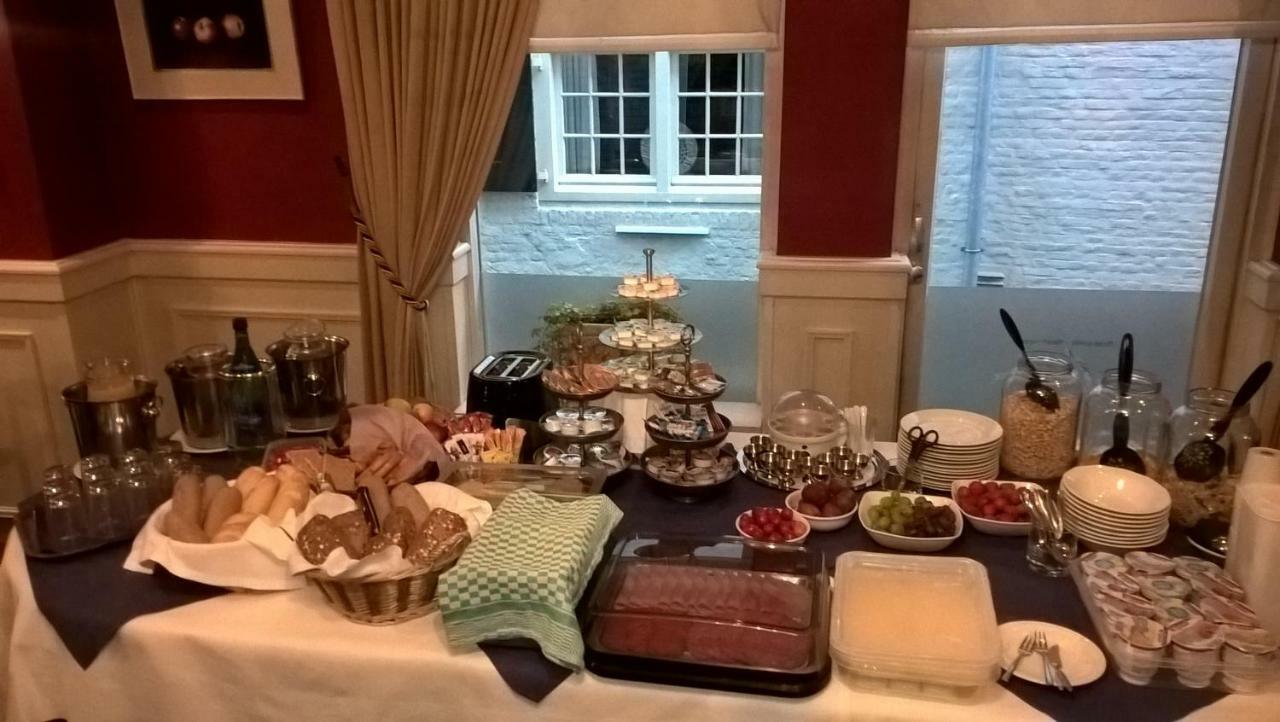 Hotel De Kroon Оирсхот Экстерьер фото